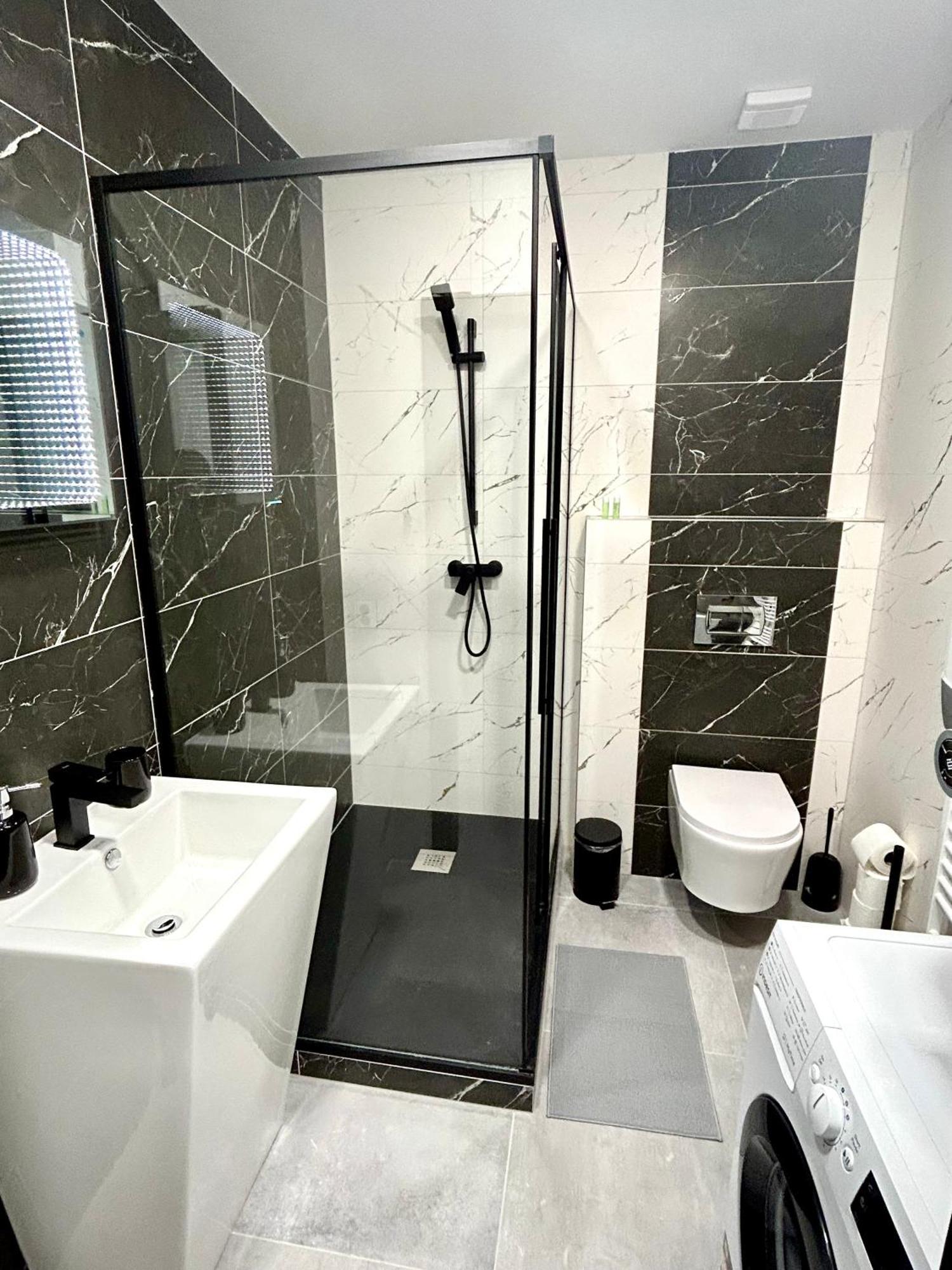 Apartmany Premium Se Soukromym Parkovanim Ceska Lipa Luaran gambar