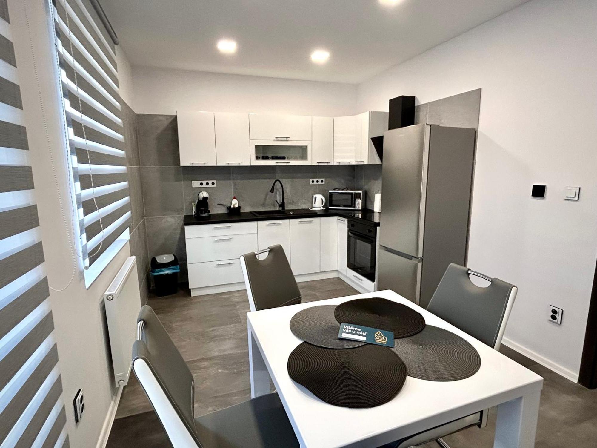 Apartmany Premium Se Soukromym Parkovanim Ceska Lipa Luaran gambar