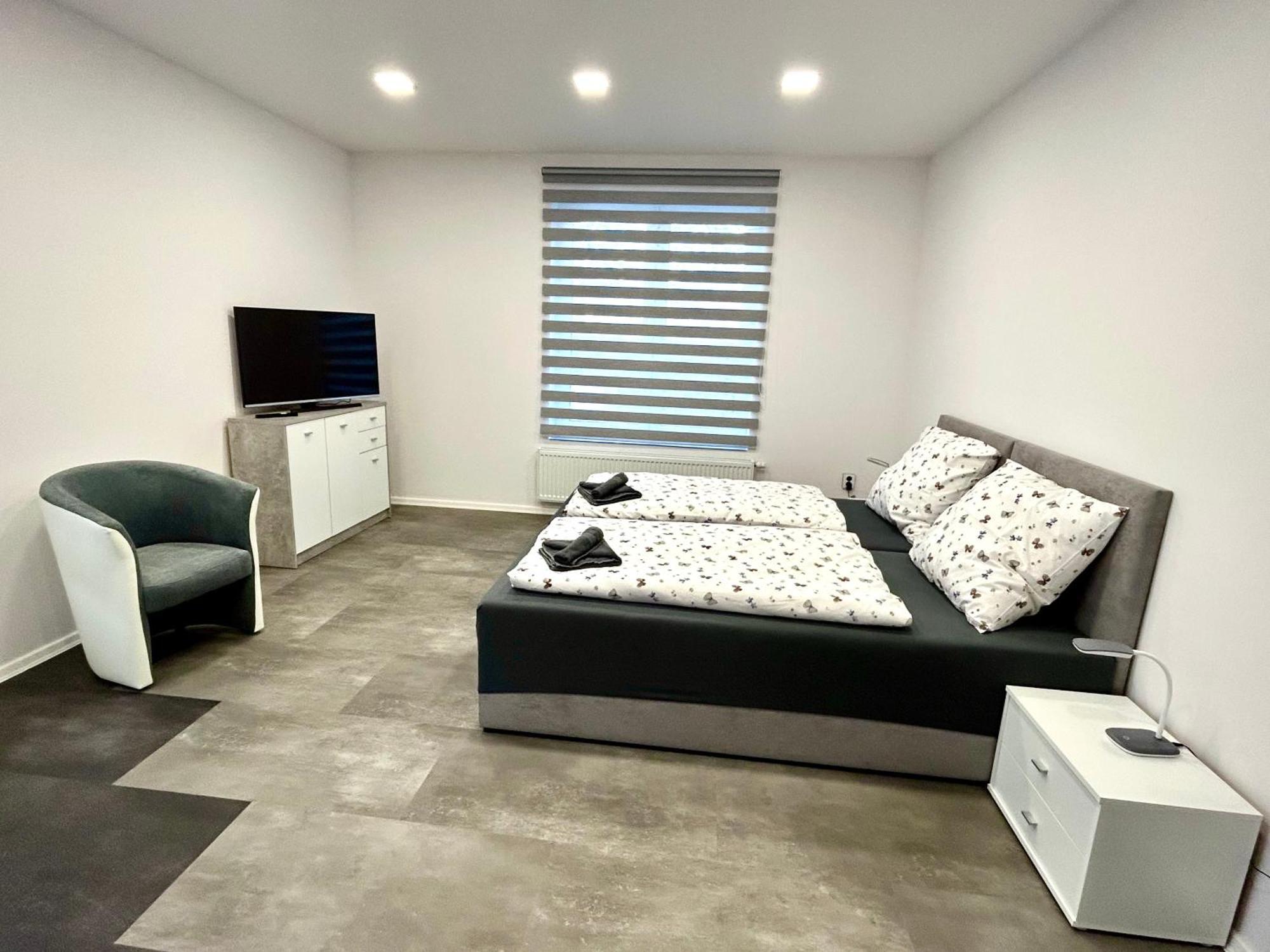 Apartmany Premium Se Soukromym Parkovanim Ceska Lipa Luaran gambar